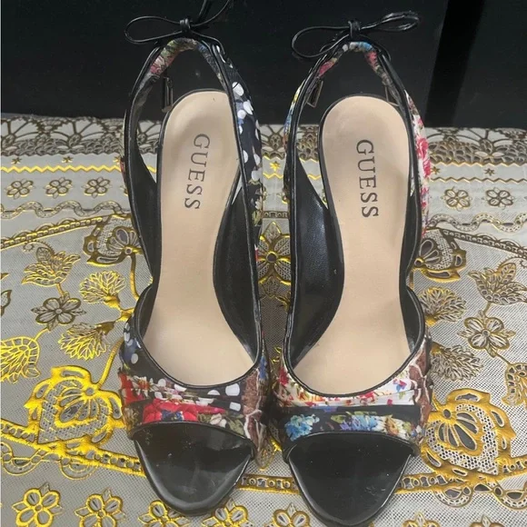 Guess  Stilettos Heels - Picture 3 of 10